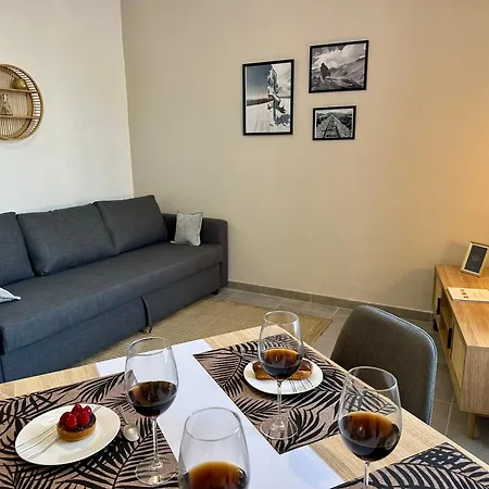 Douce Parenthese قرقشونه